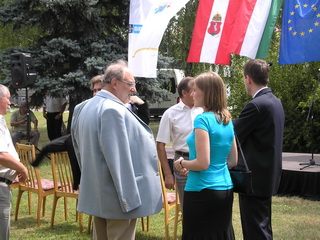Átadó